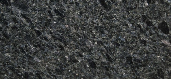 Granit Angola black blue moon